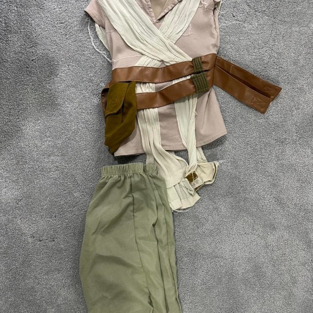 Disney Star Wars Rey costume set Size 5 years